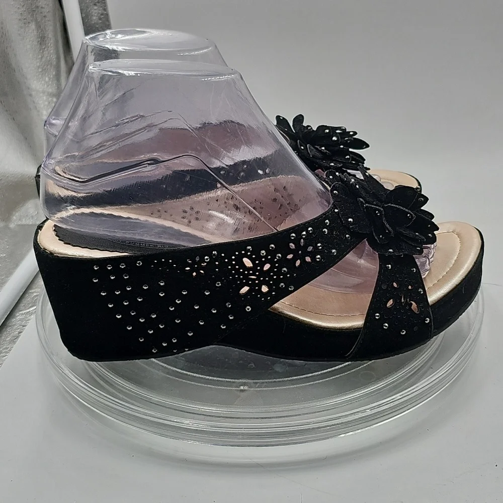 B Bolero silver Rhinestone embellished Black heel wedges. New and sparkly! 7.5